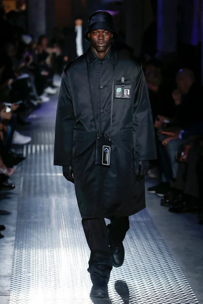 Look 53